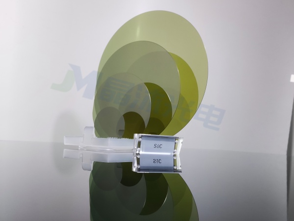 Coherent推出300 mm碳化硅平台，面向AI与数据中心的下一代热管理需求